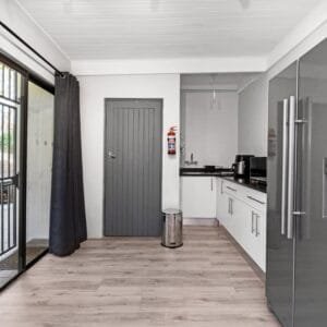 Sunflower | Paarl Self-Catering @ Gim