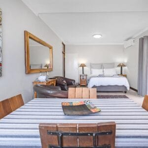 Villa Cuore | Paarl Self-Catering @ Gim