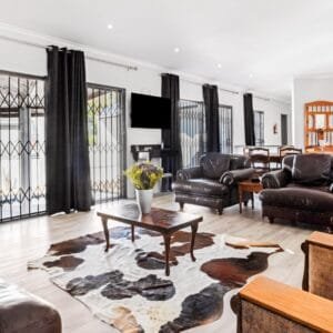 Winelands | Paarl Self-Catering @ Gim