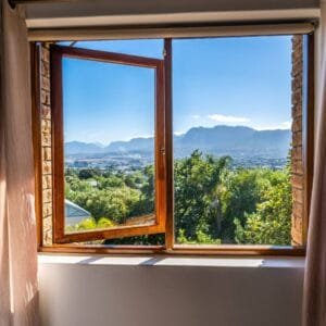 Villa Cuore | Paarl Self-Catering @ Gim